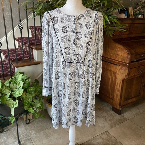 LOFT Peasant Style Paisley Print Dress Size L White w Black Design Oversized - Picture 11 of 11